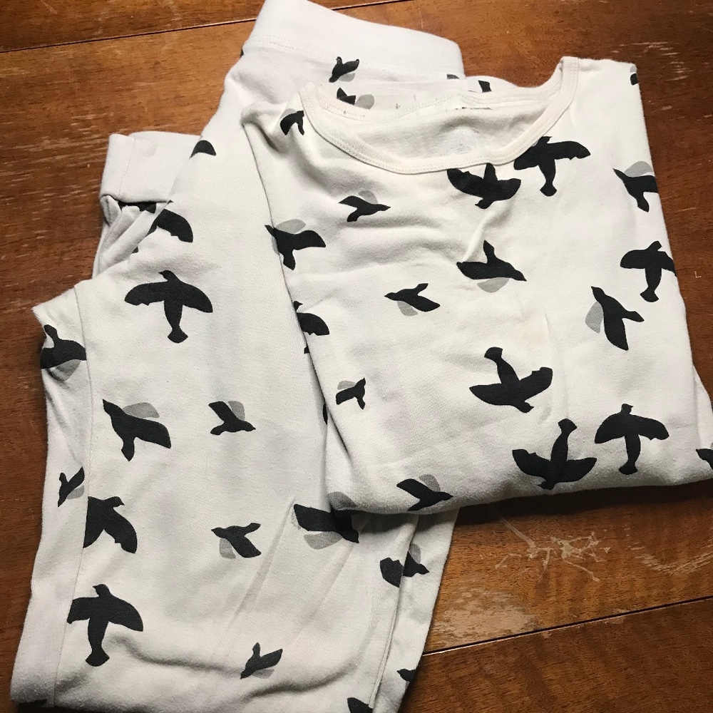 Leveret Gray and Black Bird Pattern Mens PJs Small Mens Runs Small